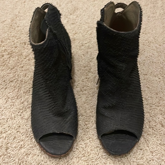 Distressed bootie - Picture 1 of 8